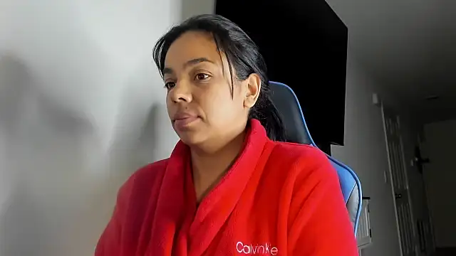 victoriachicas online show from 10.22.25