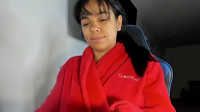 victoriachicas online show from 10.24.25