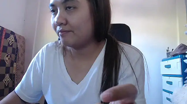 xTheLastVIRGINx online show from 12.05.24