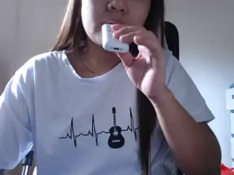 xTheLastVIRGINx online show from 12.11.24