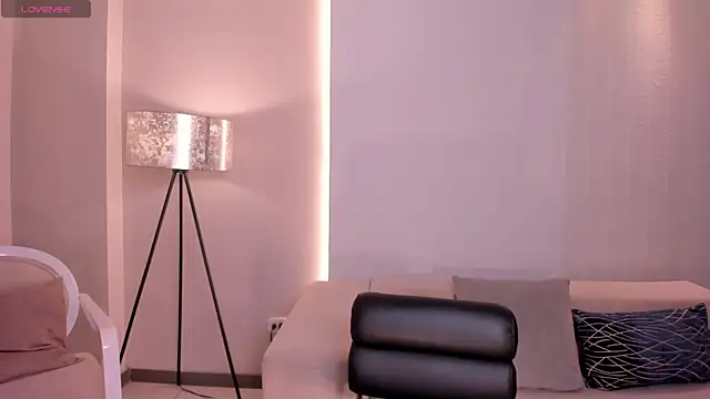 JuanitaClay online show from 09.10.25