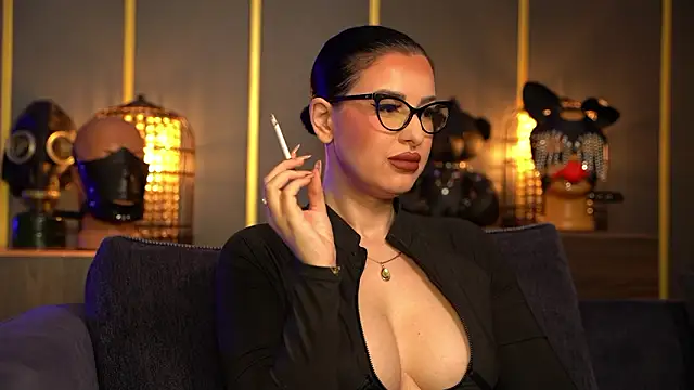 Snapshot of kelly_kent chatting on 03.12.26 kelly kent online show from 03.12.26