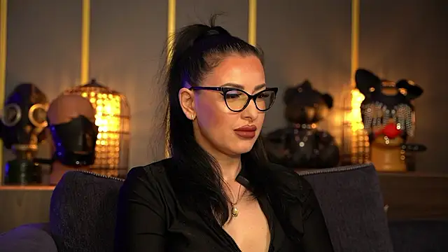 Snapshot of kelly_kent chatting on 03.16.26 kelly kent online show from 03.16.26