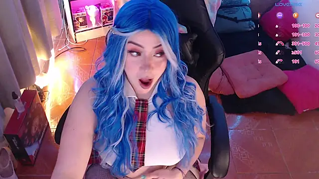 Emmy Ruiz online show from 04.26.26