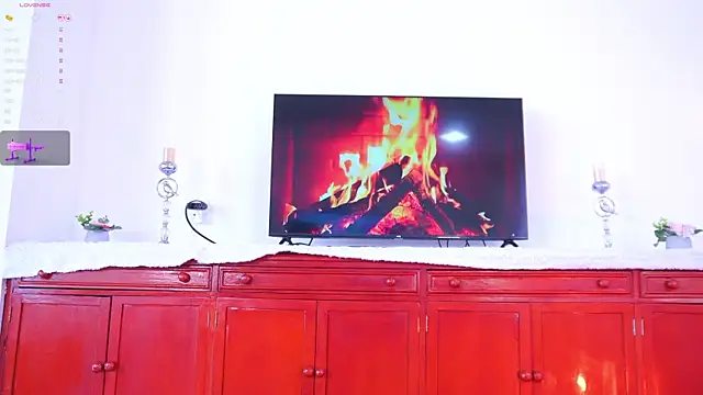 lara giraldo online show from 09.28.25