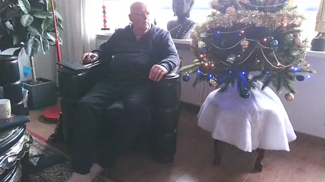 Exhib070 online show from 12.17.24