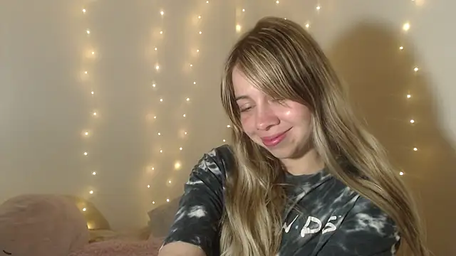 SweetSofty online show from 03.18.26