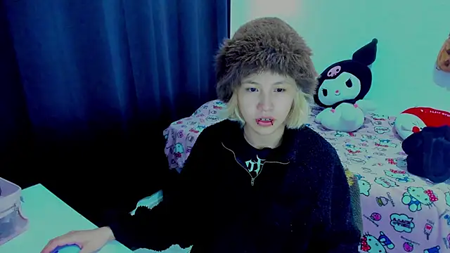 Akane-Mou online show from 03.05.26