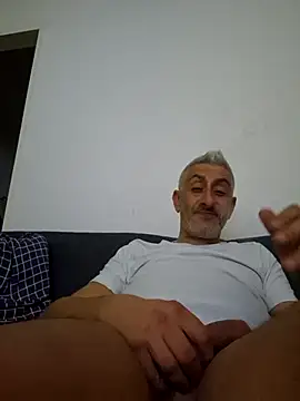 Snapshot of cuci45 chatting on 10.26.25 cuci45 online show from 10.26.25