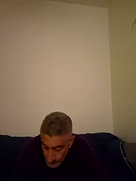 Snapshot of cuci45 chatting on 11.15.25 cuci45 online show from 11.15.25