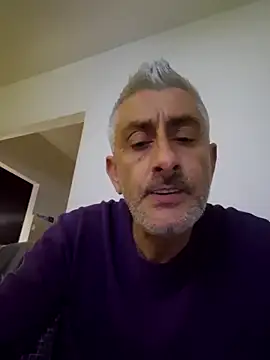 Snapshot of cuci45 chatting on 11.23.25 cuci45 online show from 11.23.25