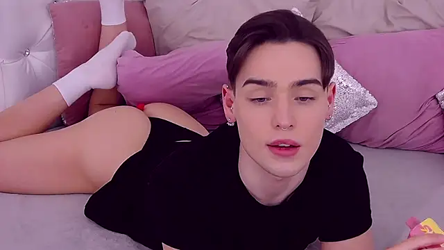 RobbyCharming online show from 01.25.25