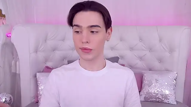 RobbyCharming online show from 02.24.25