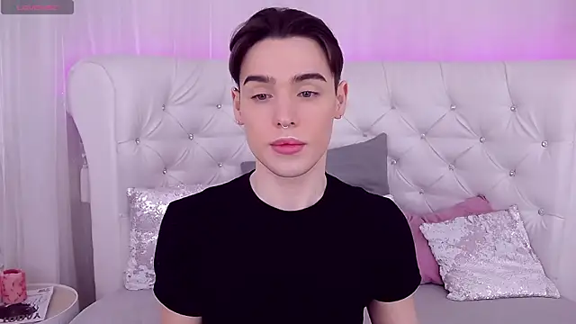 RobbyCharming online show from 03.14.25