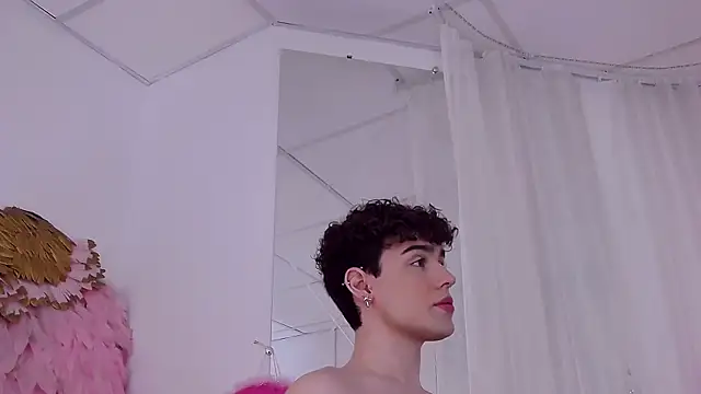 RobbyCharming online show from 11.17.25