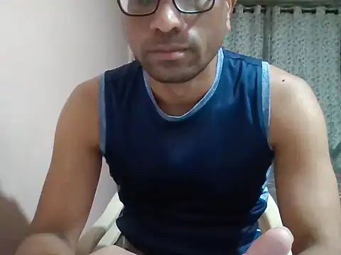 Snapshot of sexx4 chatting on 10.15.25 sexx4 online show from 10.15.25