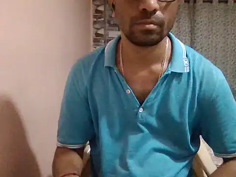 Snapshot of sexx4 chatting on 10.22.25 sexx4 online show from 10.22.25