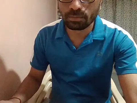 Snapshot of sexx4 chatting on 12.15.25 sexx4 online show from 12.15.25