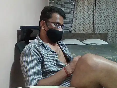 Snapshot of sexx4 chatting on 04.16.26 sexx4 online show from 04.16.26