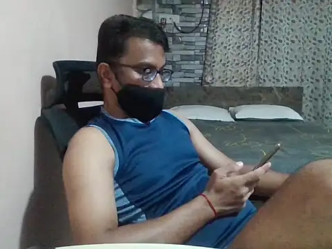 Snapshot of sexx4 chatting on 04.19.26 sexx4 online show from 04.19.26