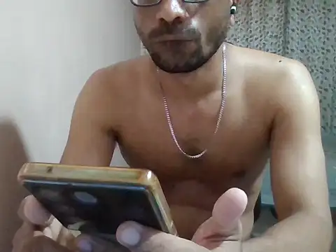 Snapshot of sexx4 chatting on 05.04.26 sexx4 online show from 05.04.26
