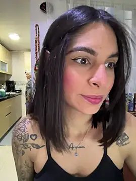 charlotte stevenss  online show from 02.01.25