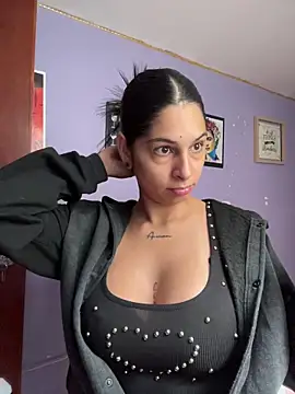 charlotte stevenss  online show from 03.11.26