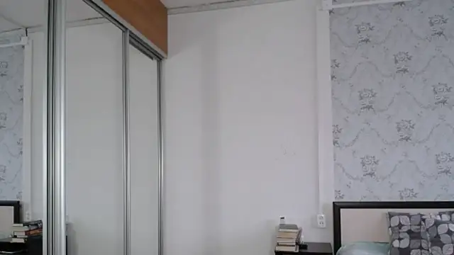 Snapshot of Popppka chatting on 10.25.25 Popppka online show from 10.25.25