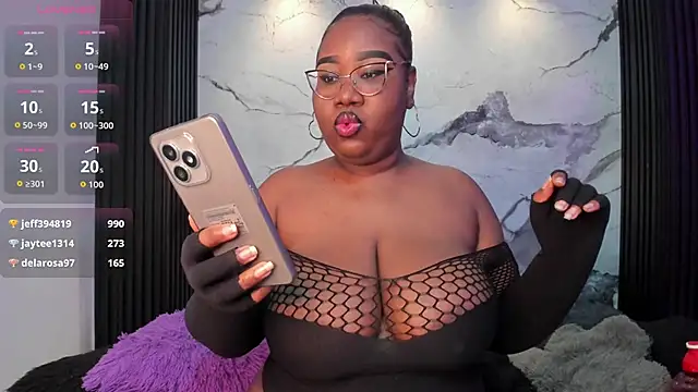 Snapshot of Darnellqueen chatting on 03.14.26 Darnellqueen online show from 03.14.26