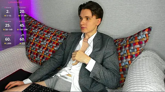 Snapshot of maxboy4 chatting on 01.26.25 maxboy4 online show from 01.26.25