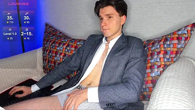 Snapshot of maxboy4 chatting on 03.01.25 maxboy4 online show from 03.01.25