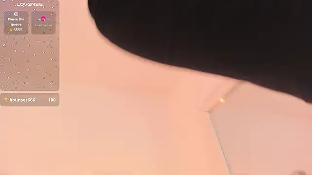 Valentina Ross  online show from 04.30.26