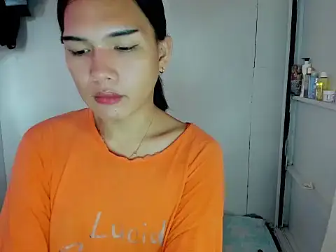 Snapshot of mav1s_ chatting on 02.17.26 mav1s online show from 02.17.26