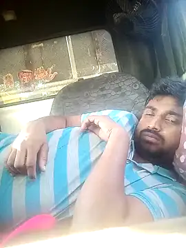 Snapshot of Driver-naru chatting on 12.19.24 Driver-naru online show from 12.19.24