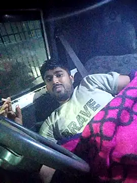 Snapshot of Driver-naru chatting on 01.22.25 Driver-naru online show from 01.22.25