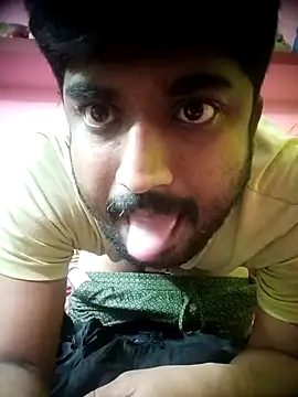 Snapshot of Driver-naru chatting on 02.01.25 Driver-naru online show from 02.01.25