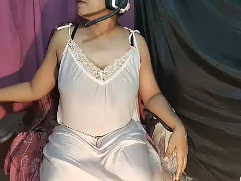 Snapshot of shani-akki chatting on 05.22.26 shani-akki online show from 05.22.26