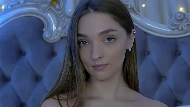 VirginieCruz online show from 02.02.25