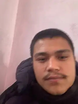 Snapshot of Hullax chatting on 01.14.26 Hullax online show from 01.14.26