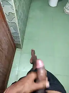 Snapshot of yo19boy chatting on 02.13.25 yo19boy online show from 02.13.25