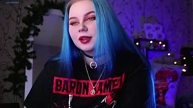 Moon Valkyrie online show from 01.27.25