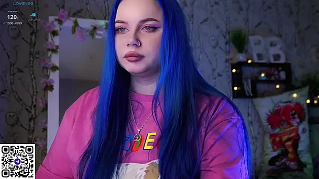 Moon Valkyrie online show from 03.07.25