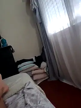 Snapshot of LuqenZo chatting on 02.04.26 LuqenZo online show from 02.04.26