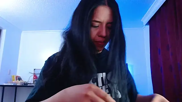 Snapshot of VALERY_MEER chatting on 10.11.25 VALERY MEER online show from 10.11.25