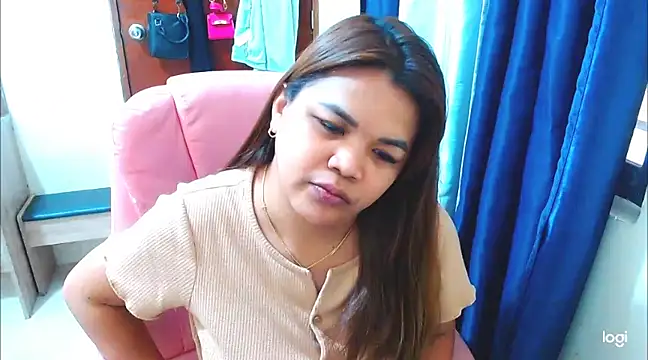 iamYourBestGirl online show from 03.07.25