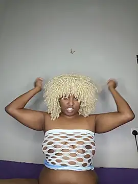 Snapshot of queen_mendyz chatting on 06.01.26 queen mendyz online show from 06.01.26