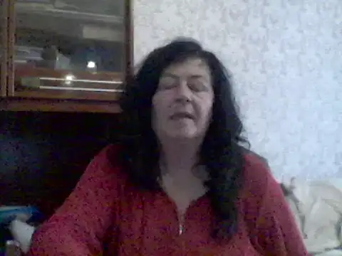Snapshot of GypsiQueen2 chatting on 03.02.25 GypsiQueen2 online show from 03.02.25