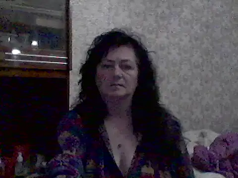 Snapshot of GypsiQueen2 chatting on 03.15.25 GypsiQueen2 online show from 03.15.25