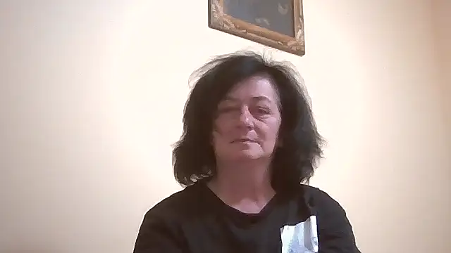 Snapshot of GypsiQueen2 chatting on 05.10.26 GypsiQueen2 online show from 05.10.26