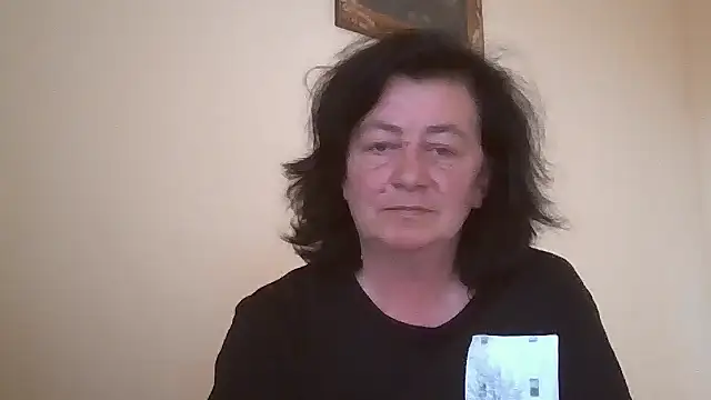 Snapshot of GypsiQueen2 chatting on 05.18.26 GypsiQueen2 online show from 05.18.26